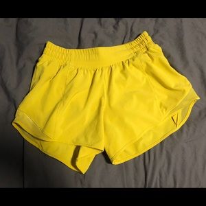 LULULEMON Hotty hot shorts 4” *discontinued color*